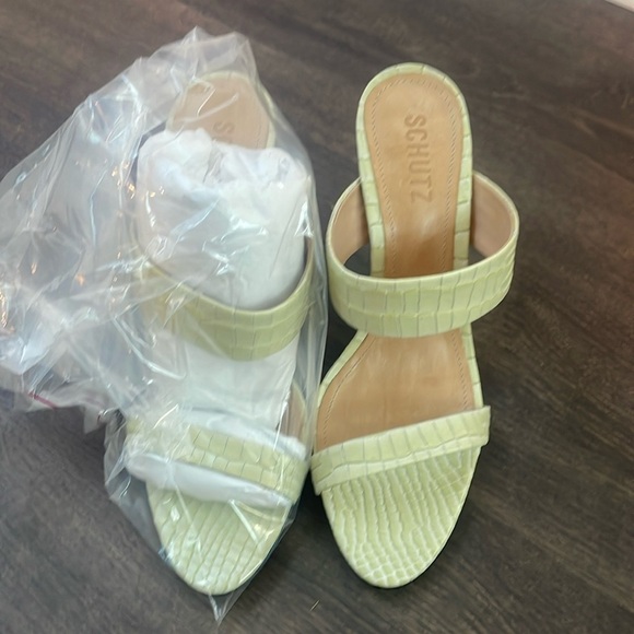 - NWB  Schutz Leia Leather Sandals sz 8.5 - Picture 2 of 4